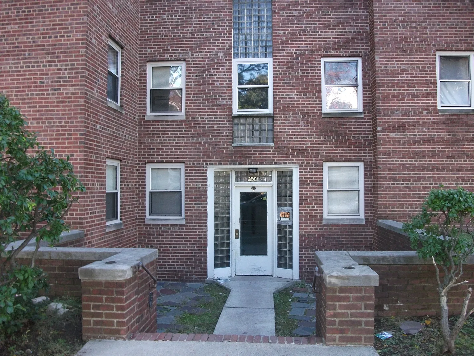 Union Avenue — Photo 1