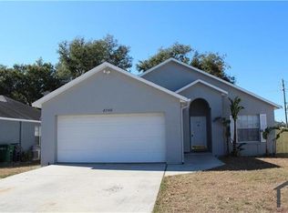 8748 Busch Oaks St, Tampa, FL 33617