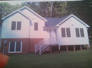 253 Maplewood Ln, Bracey, VA 23919