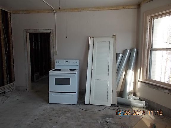 2nd image of 1104 Lincoln Ave