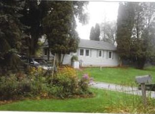12525 N Island Dr, Mequon, WI 53092
