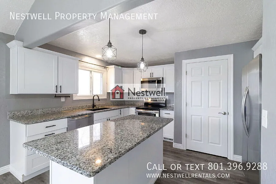 Freshly Remodeled Home Close to Downtown Ogden — Photo 4
