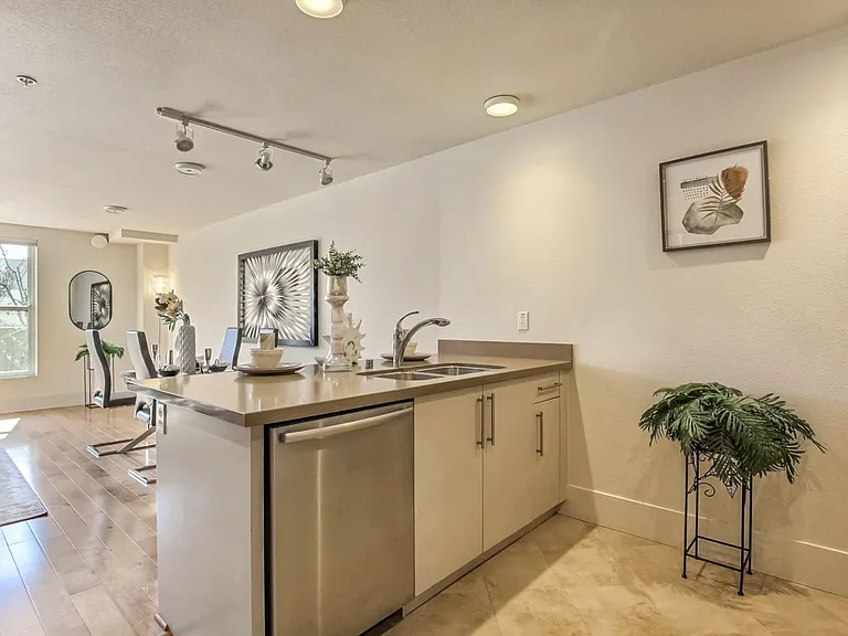 881 Federation Way — Photo 8
