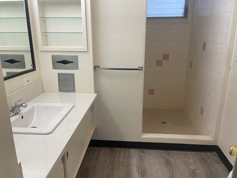 810 Kaaloa St #10 — Photo 5