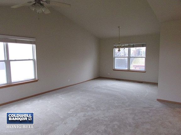 4th image of 721 Chesterfield Ln