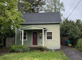6102 SW 85th Ave, Portland, OR 97266