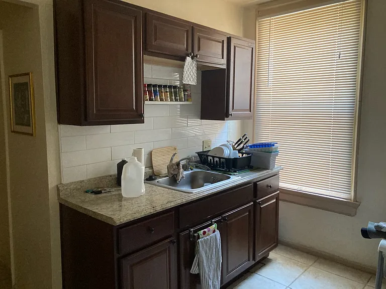 3357 N Bartlett Ave — Photo 2