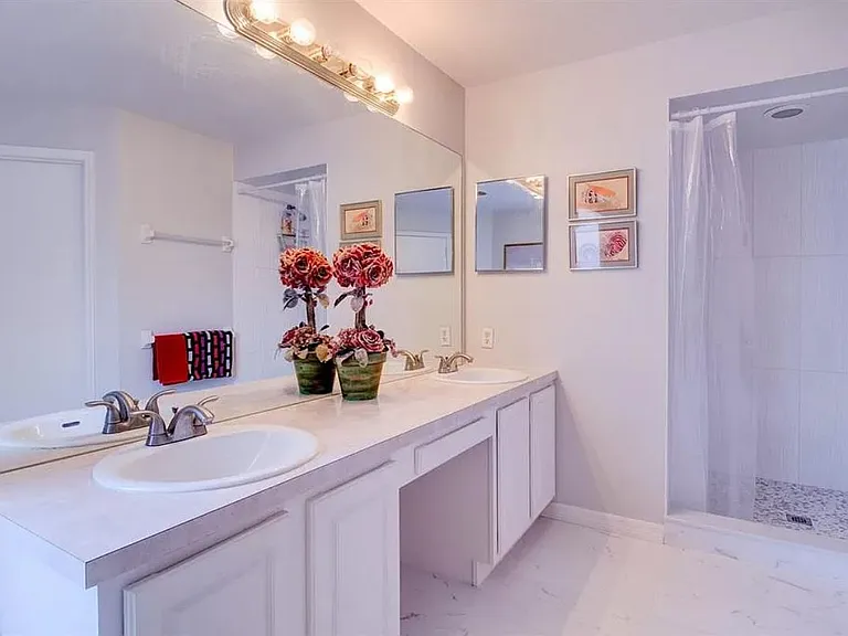 10709 Cherry Oak Cir #1 — Photo 15