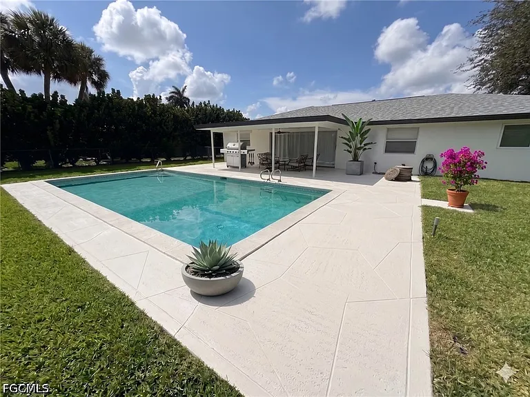1463 Tanglewood Pkwy — Photo 15