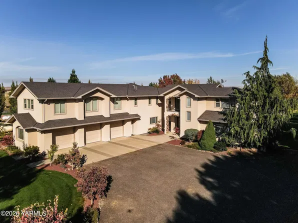 1907 Moore Rd, Yakima, WA 98908