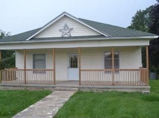 323 Pea Ridge Rd, Oak Hill, WV 25901