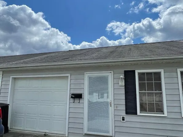 1411 Justin Jesse St, Princeton, WV 24740