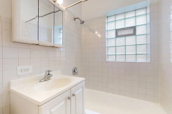 5415 S. Woodlawn Avenue — Photo 37