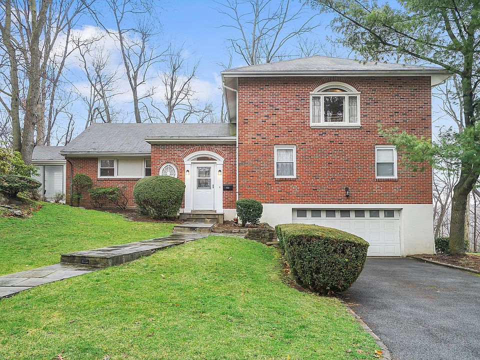 1st image of 150 Princeton Dr