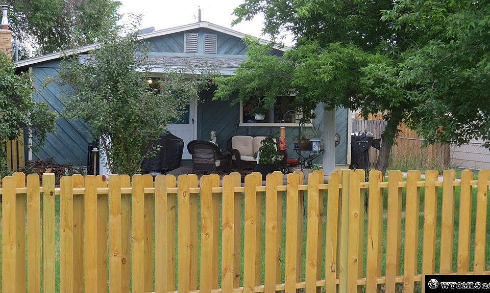 1st image of 860 Washakie St