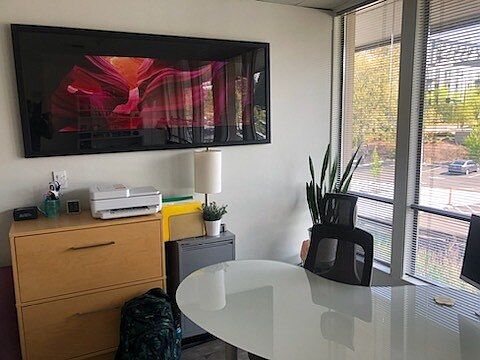 1 lake suite 203 interior