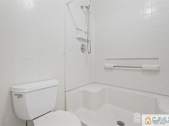 4th image of 834 Edpas Rd