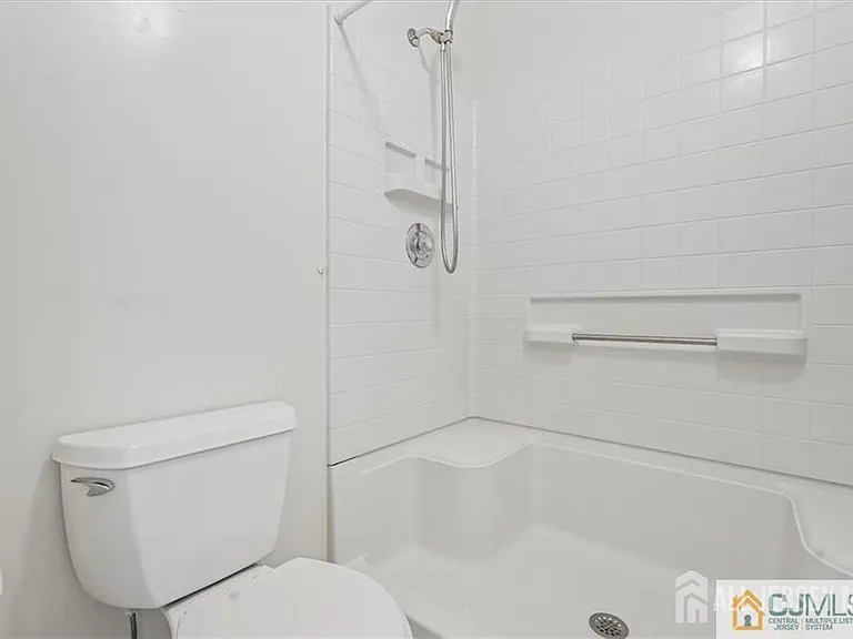 834 Edpas Rd — Photo 4