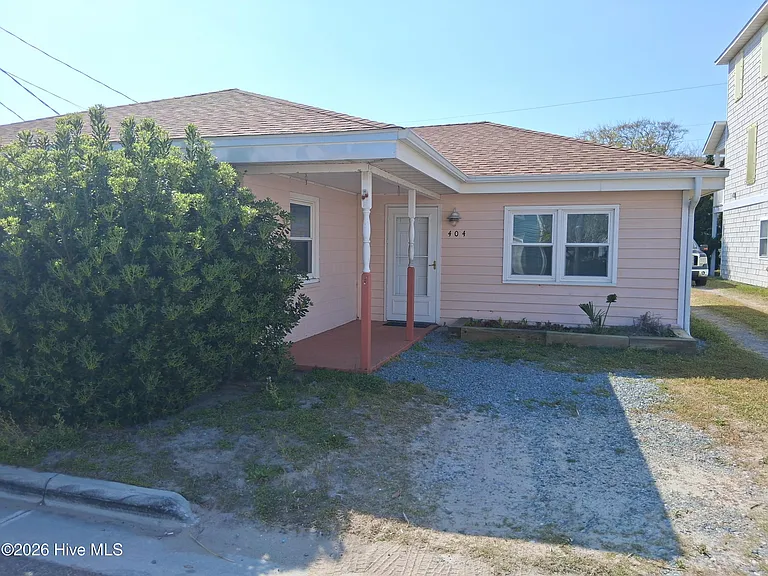 404 Fort Fisher Blvd S #A — Photo 2