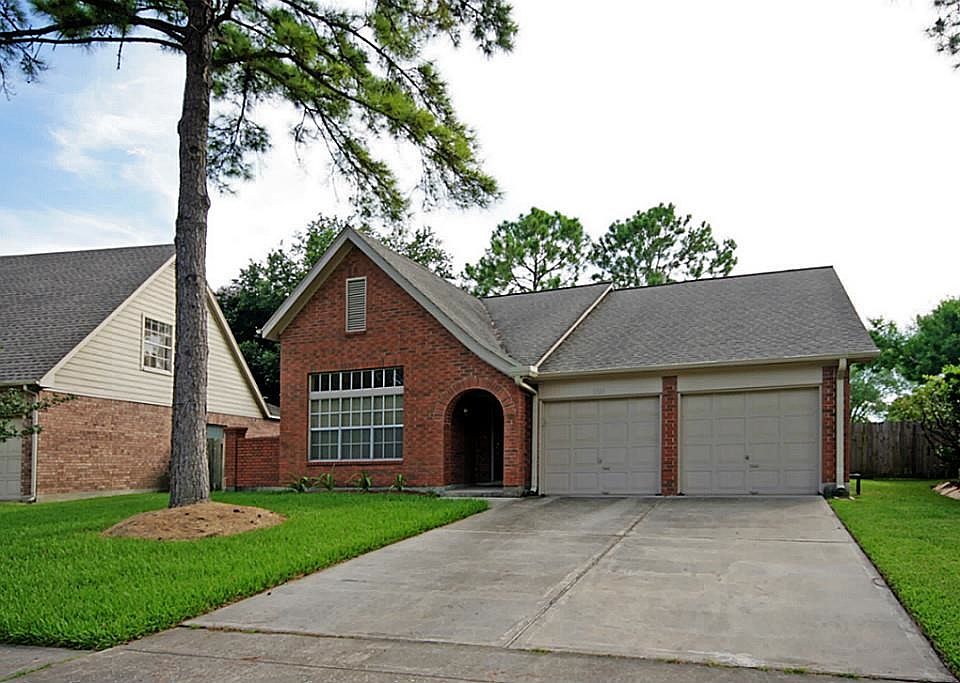 1123 Peachford Ln
