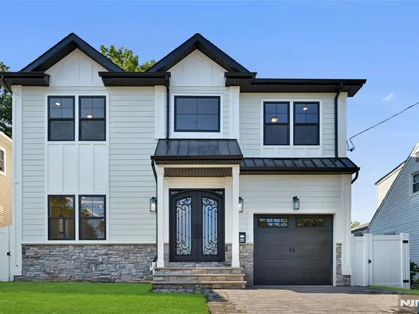 64 Glenwood Dr S, Bergenfield, NJ 07621