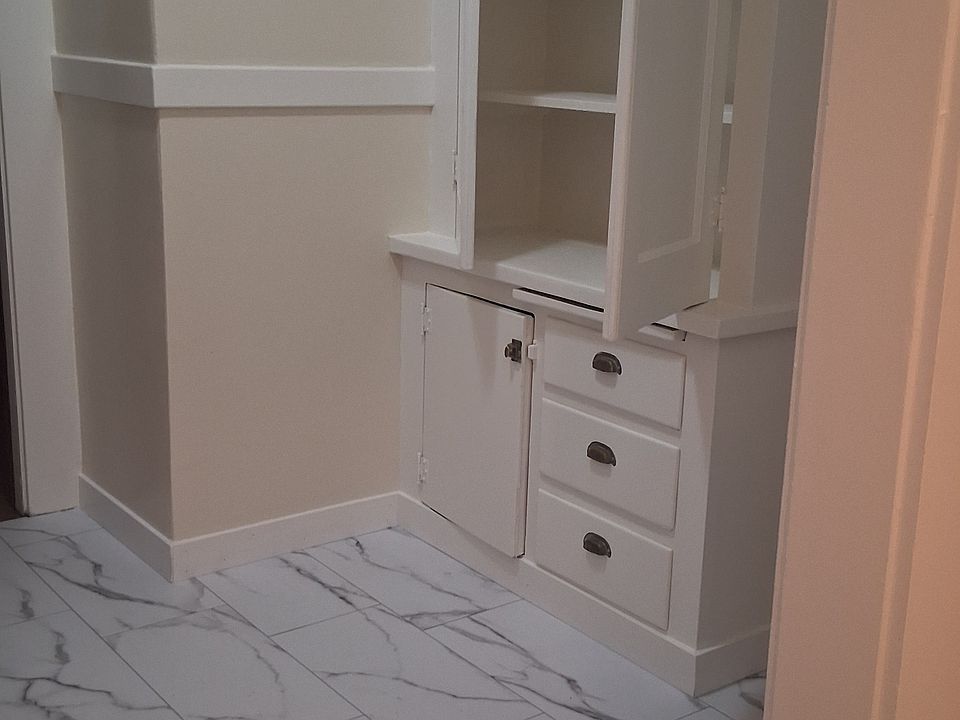 1st image of 1422 I St #9