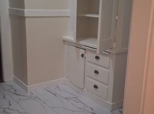 1422 I St #9, Modesto, CA 95354