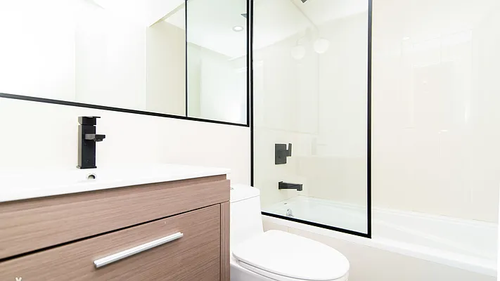 Rented by Nooklyn NYC LLC | media 18