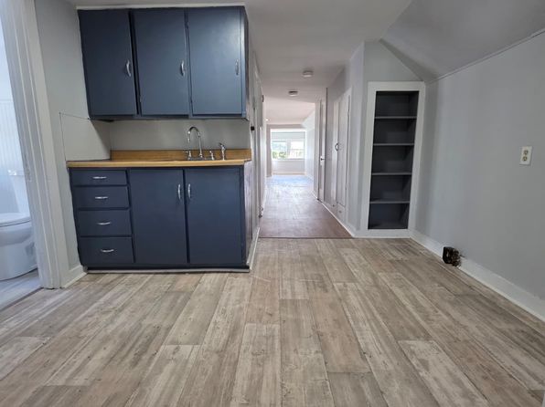 3 E State St APT 4