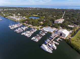 275 Date Palm Rd APT 401, Vero Beach, FL 32963