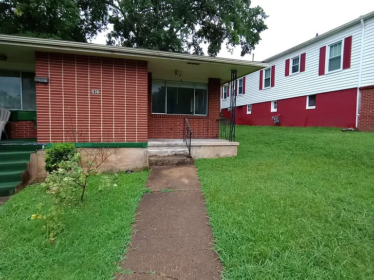 936 Fortwood St #A — Photo 17