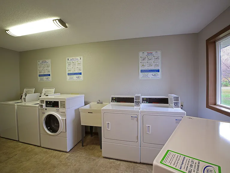 Hanley Place Senior Apartments — Photo 5