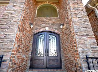 30 Lake Forest Blvd SW, Huntsville, AL 35824