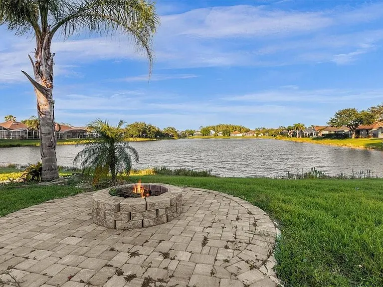 13131 Luxbury Loop — Photo 33