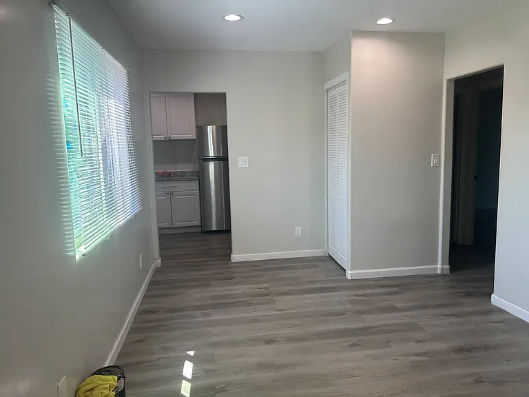 2872 W Avenue 35 — Photo 3