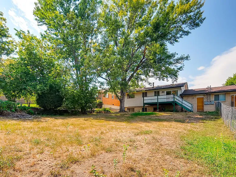 3940 Hoyt Ct — Photo 25