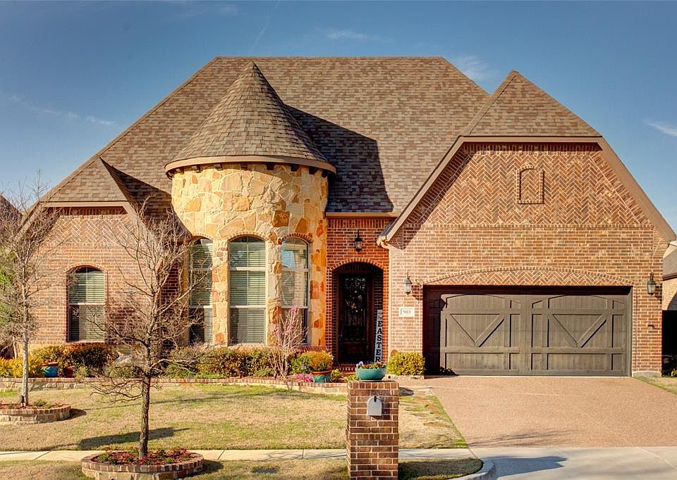 1st image of 903 Colby Dr