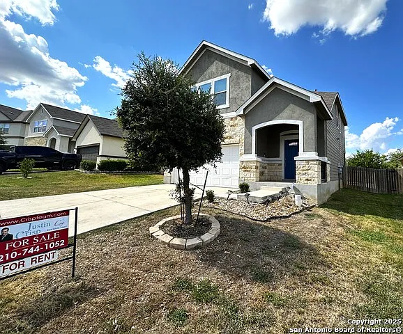 3 bed, 2.5 bath, 1950 sqft, $1,825 — Photo 2