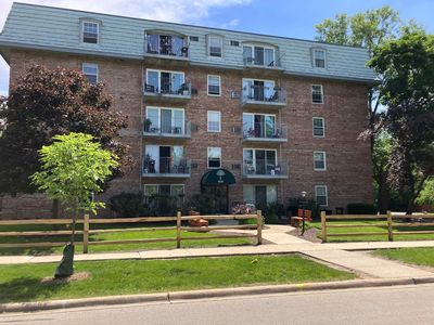 5125 Blodgett Ave APT 318, Downers Grove, IL, 60515