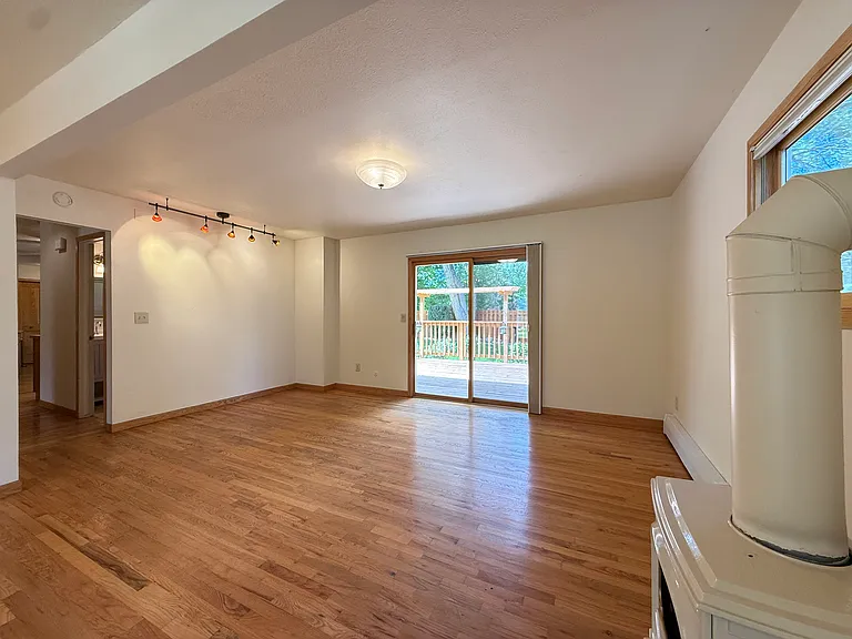 1872 Del Rosa Ct — Photo 34