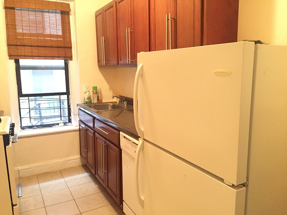 1st image of 377 Eastern Pkwy APT 2B