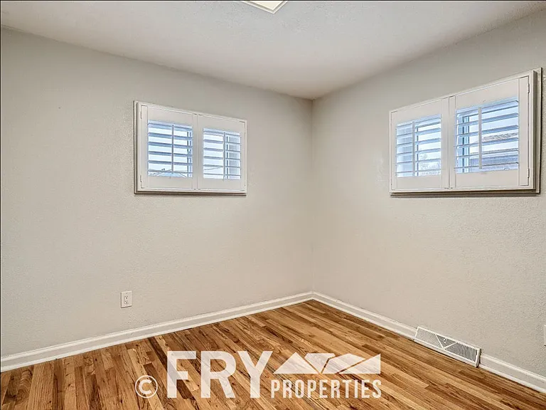 98 S Newland St — Photo 13