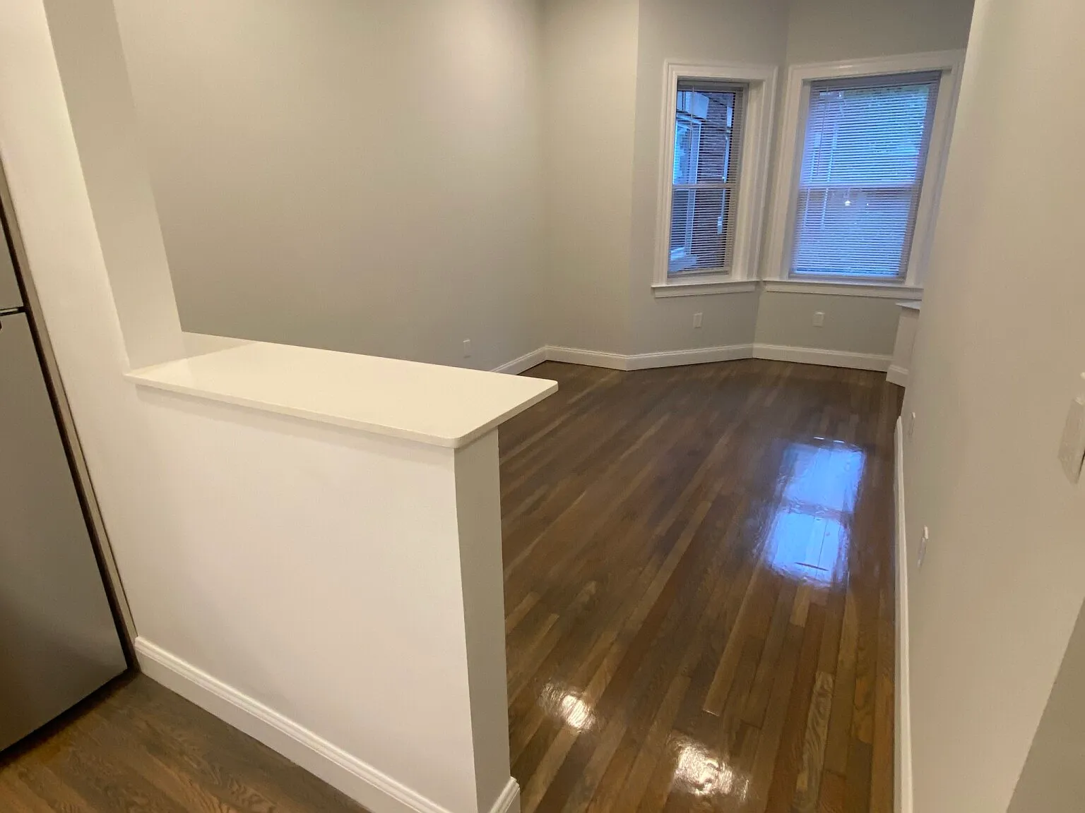 2 bed, 999 sqft, $3,800 — Photo 3