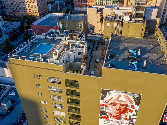 2nd image of 939 S Broadway APT 107