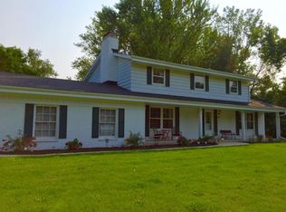 19775 Timberline Dr, Brookfield, WI 53045