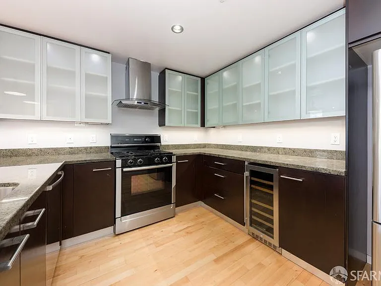 69 Clementina St #401 — Photo 9