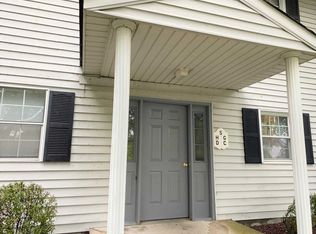 5 Yew Ct, Fishkill, NY 12524