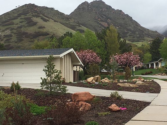 2nd image of 2915 E Sherwood Dr