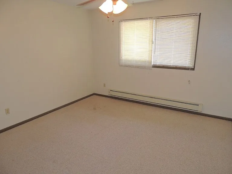 210 S. Chestnut Street — Photo 19