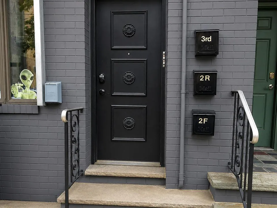 3175 Richmond St #2